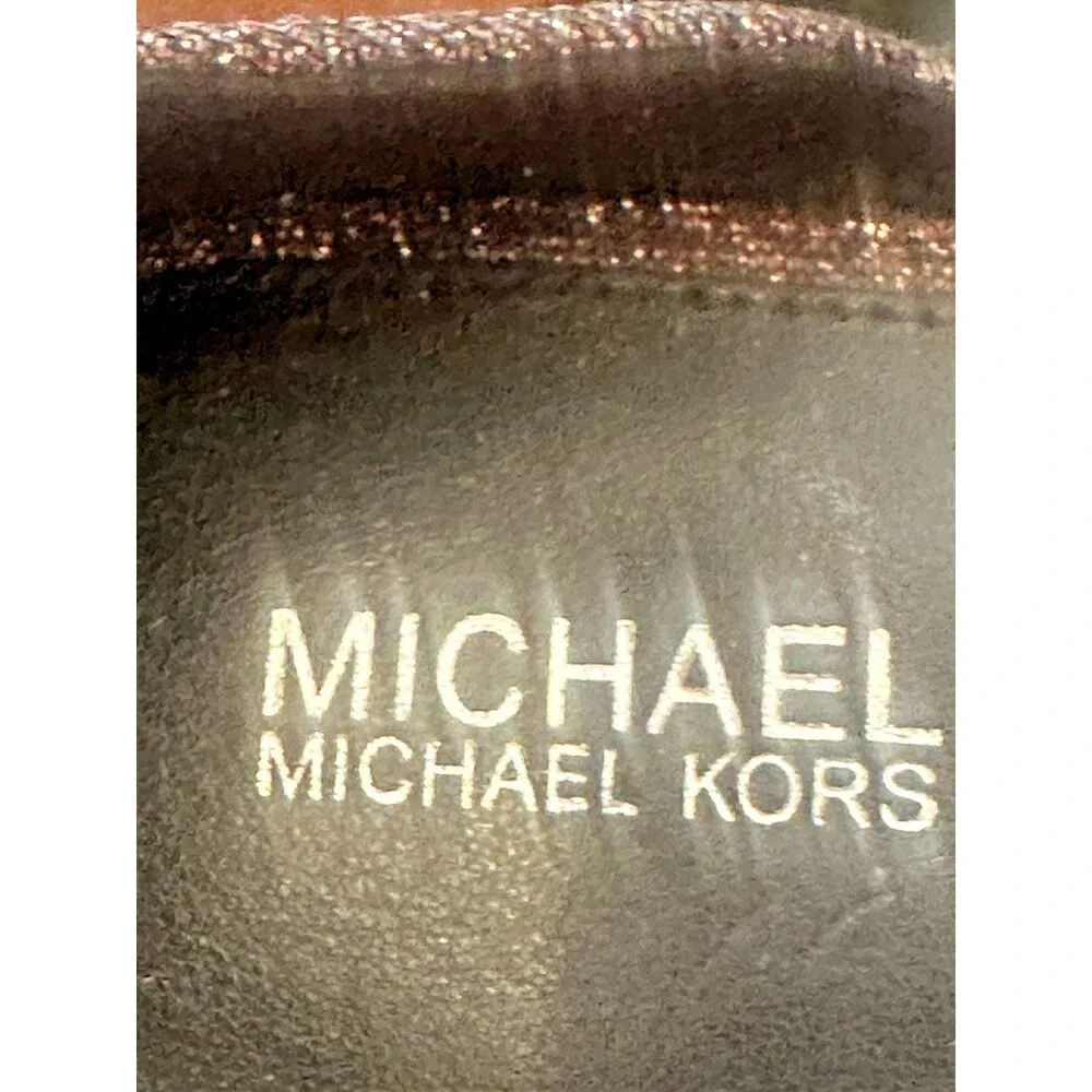 Michael Kors step out